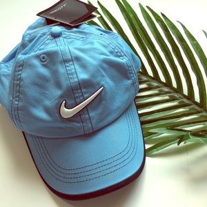 NWT Nike Youth Golf Hat